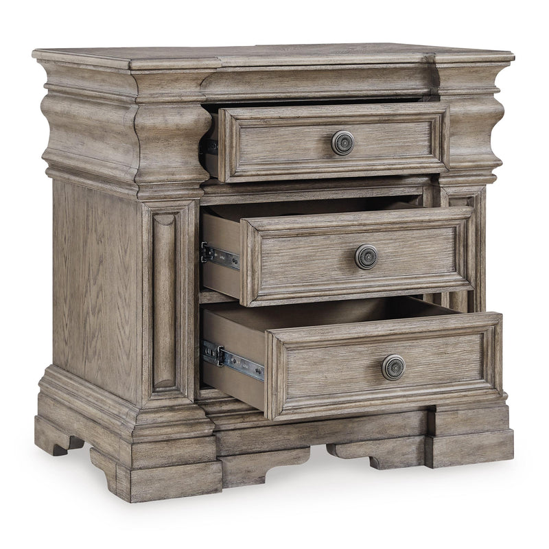  Signature Design by Ashley Blairhurst B916-93 Three Drawer Night Stand IMAGE 2