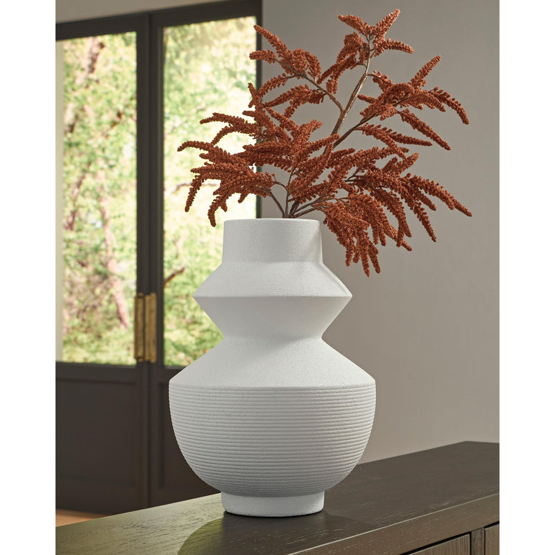  Signature Design by Ashley Naveen A2000871 Vase IMAGE 2